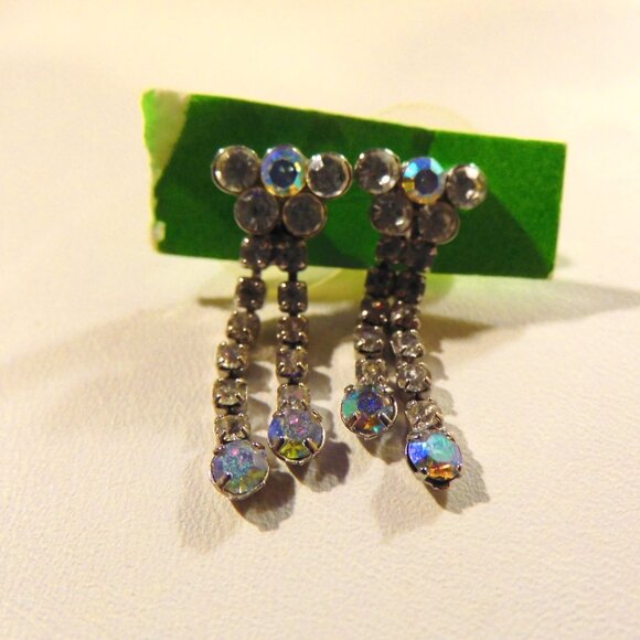 DEMURE CRYSTAL BUTTERFLY BOW EARRINGS - GIRLS or WOMEN! - Picture 4 of 4